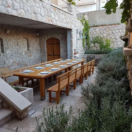 Guest house Burum