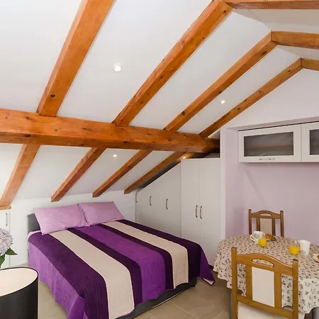 Guest house Burum