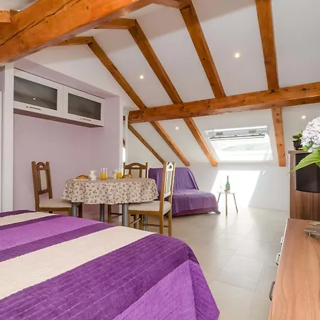 Guest house Burum 3*